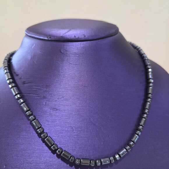 Natural Hematite Gemstone Beaded Unisex Gunmetal Silver Gray Stone Necklace - Picture 4 of 9